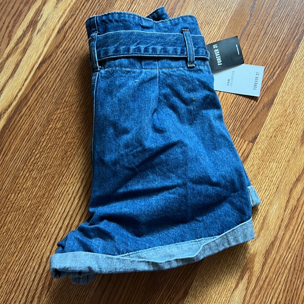 BLUE DENIM JEAN SHORTS - Picture 2 of 3